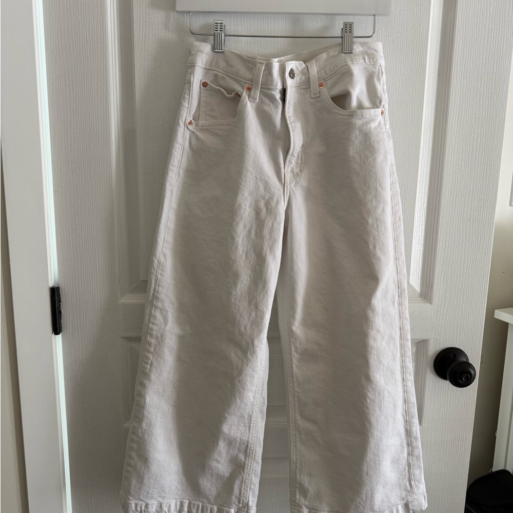 GAP Wide Leg Ankle Jeans in White